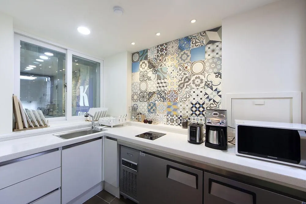 Aparthotel K-Pop Residence Myeongdong 1