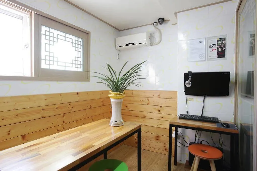 Aparthotel K-Pop Residence Myeongdong 1