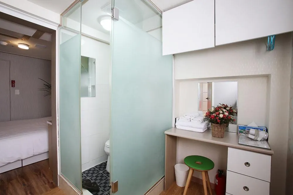 Aparthotel K-Pop Residence Myeongdong 1